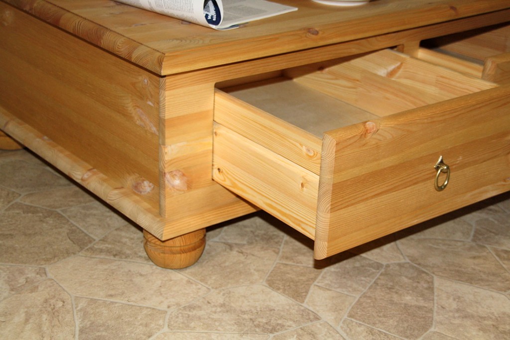 Couchtisch Truhentisch Wohnzimmer tisch sofa holz kiefer Couchtisch Truhentisch Wohnzimmer tisch sofa holz kiefer